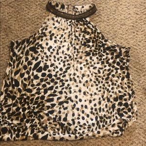 Key hole tank with collar